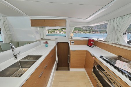 Catana Group Bali 4.2 - 4 + 1 cab. Chèrie