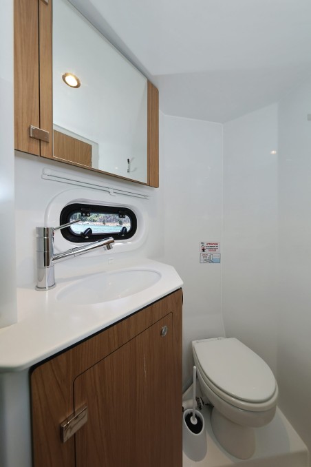 Catana Group Bali 4.2 - 4 + 1 cab. Chèrie