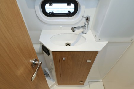 Catana Group Bali 4.2 - 4 + 1 cab. Chèrie