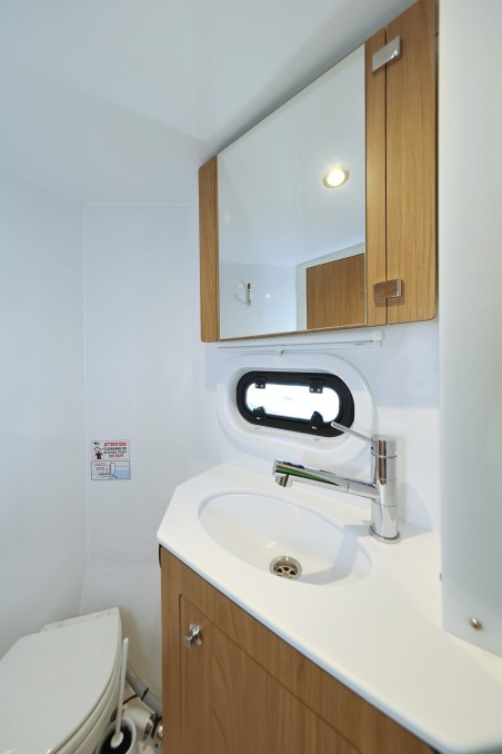 Catana Group Bali 4.2 - 4 + 1 cab. Chèrie