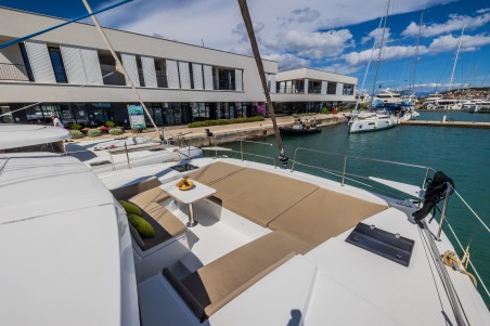 Catana Group Bali 4.2 - 4 + 1 cab. Liesbeth