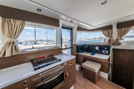 Catana Group Bali 4.2 - 4 + 1 cab. Liesbeth