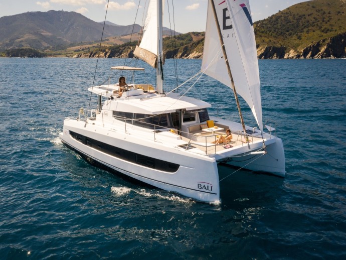 Catana Group Bali 4.2 - 4 + 1 cab. Tina