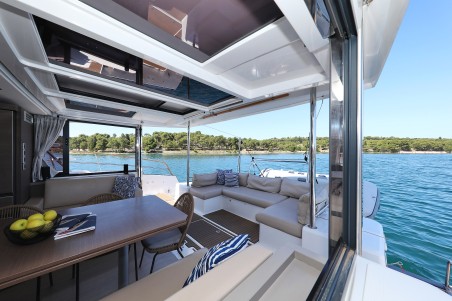 Catana Group Bali 4.3 MY - 4 + 1 cab Sierra