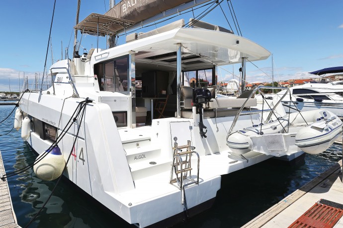 Catana Group Bali 4.4 - 4 + 1 cab. Algol