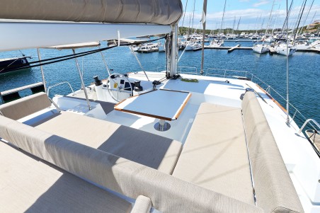 Catana Group Bali 4.4 - 4 + 1 cab. Algol