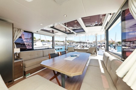 Catana Group Bali 4.4 - 4 + 1 cab. Algol