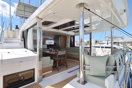 Catana Group Bali 4.4 - 4 + 1 cab. Breeze