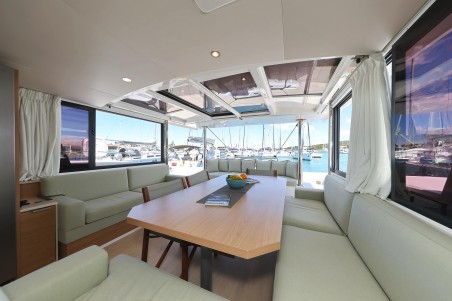 Catana Group Bali 4.4 - 4 + 1 cab. Breeze