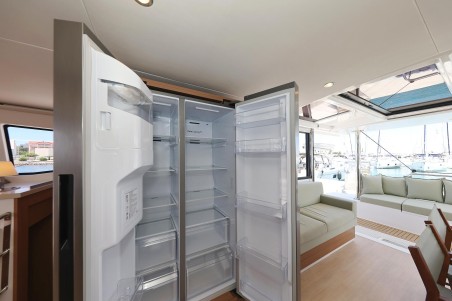 Catana Group Bali 4.4 - 4 + 1 cab. Breeze