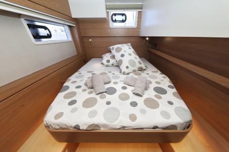 Catana Group Bali 4.4 - 4 + 1 cab. Breeze