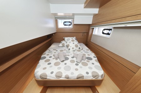 Catana Group Bali 4.4 - 4 + 1 cab. Breeze