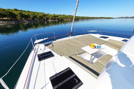 Catana Group Bali 4.4 - 4 + 1 cab. Mela