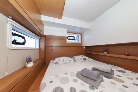 Catana Group Bali 4.4 - 4 + 1 cab. Mela