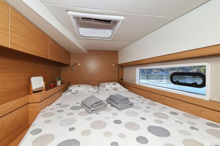 Catana Group Bali 4.4 - 4 + 1 cab. Mela