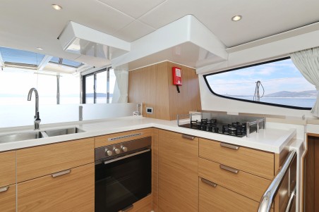 Catana Group Bali 4.6 - 5 + 1 cab. Radago