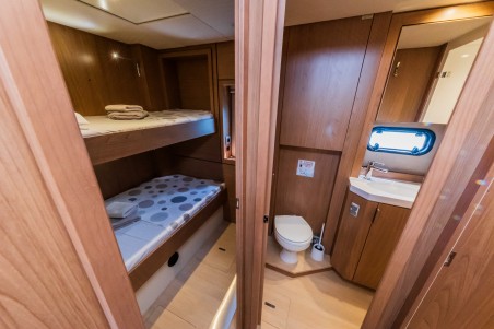 Catana Group Bali 4.6 - 5 + 2 cab. C'est la vie