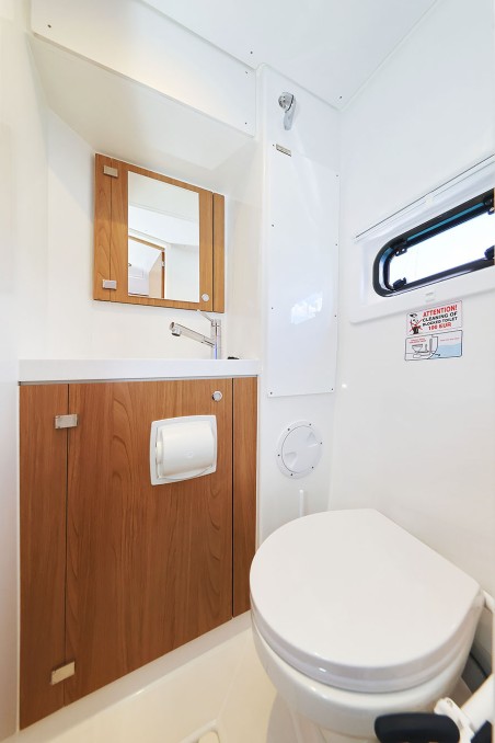 Catana Group Bali 4.6 - 5 + 2 cab. Hermine