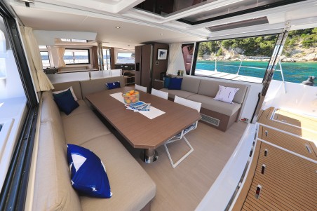 Catana Group Bali 4.6 - 5 + 2 cab. Joie de vivre