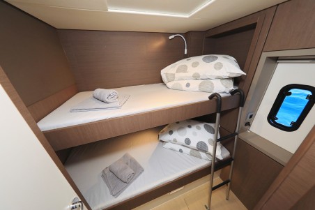 Catana Group Bali 4.6 - 5 + 2 cab. Joie de vivre