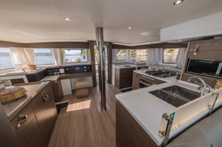 Catana Group Bali 4.8 - 5 + 2 cab Bon Vivant