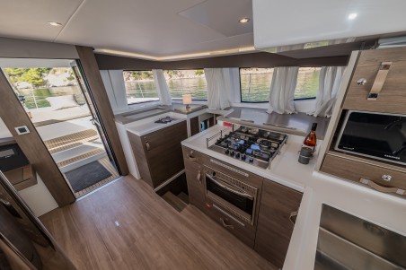 Catana Group Bali 4.8 - 5 + 2 cab Bon Vivant