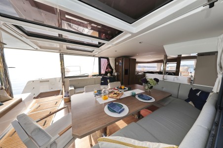 Bali 4.8 | Czarter jachtu Chorwacja | Travelboat