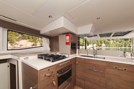 Bali 4.8 | Czarter jachtu Chorwacja | Travelboat