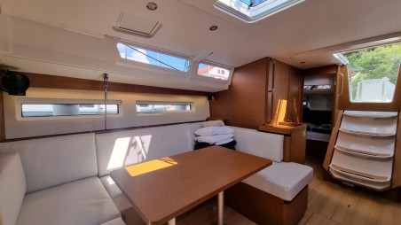 Jeanneau Sun Odyssey 490 - 5 + 1 cab. Izzy