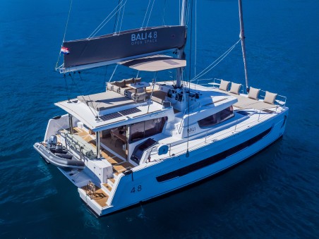 Catana Group Bali 4.8 - 5 + 2 cab Manul