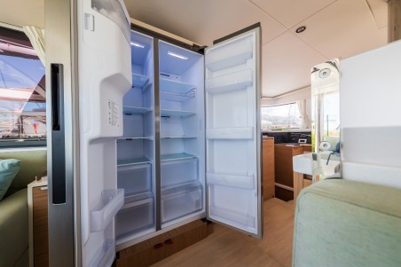 Catana Group Bali 4.8 - 5 + 2 cab Manul