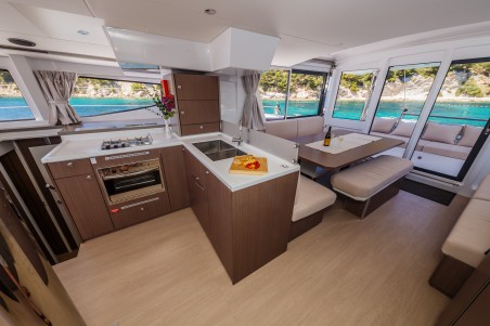 Catana Group Bali 4.8 - 6 + 1 cab. Aldebaran