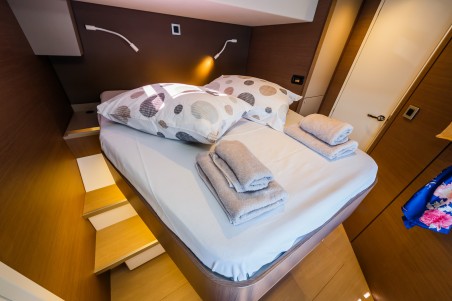 Catana Group Bali 4.8 - 6 + 1 cab. Aldebaran