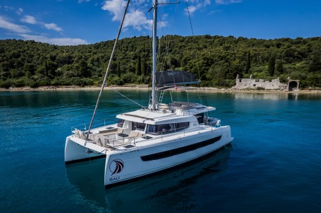 Catana Group Bali 4.8 - 6 + 1 cab. Esthera
