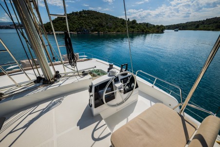 Catana Group Bali 4.8 - 6 + 1 cab. Esthera