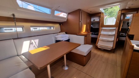 Jeanneau Sun Odyssey 490 - 5 + 1 cab. Izzy