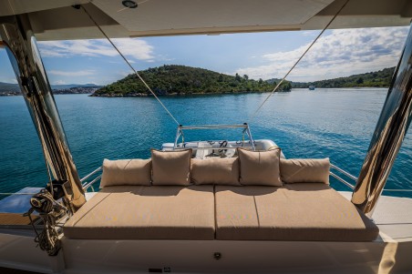 Catana Group Bali 4.8 - 6 + 1 cab. Esthera