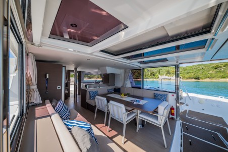 Catana Group Bali 4.8 - 6 + 1 cab. Esthera