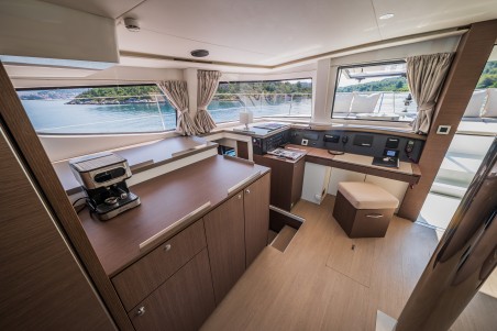 Catana Group Bali 4.8 - 6 + 1 cab. Esthera