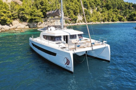 Catana Group Bali 4.8 - 6 cab. Vaya Con Dios