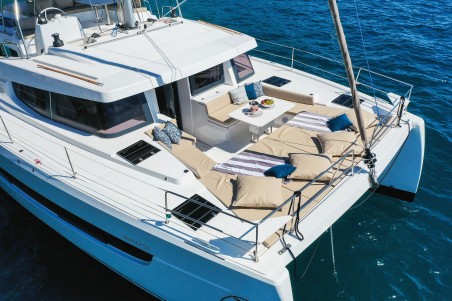 Catana Group Bali 4.8 - 6 cab. Vaya Con Dios