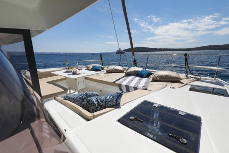 Catana Group Bali 4.8 - 6 cab. Vaya Con Dios