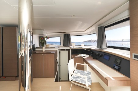 Catana Group Bali 4.8 - 6 cab. Vaya Con Dios