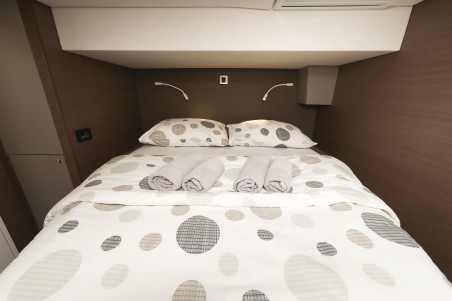 Catana Group Bali 4.8 - 6 cab. Vaya Con Dios