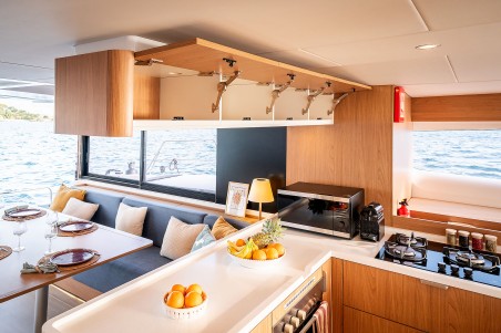 Catana Group Bali 5.2 - 5 + 2 cab. Lumière