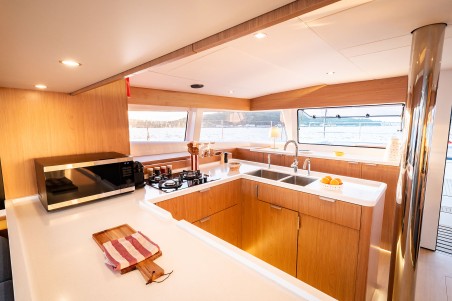 Catana Group Bali 5.2 - 5 + 2 cab. Lumière