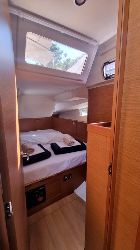 Jeanneau Sun Odyssey 490 - 5 + 1 cab. Izzy