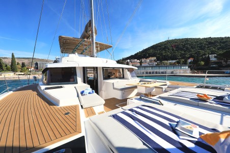 Catana Group Bali 5.4 - 5 cab. EQ Horizon