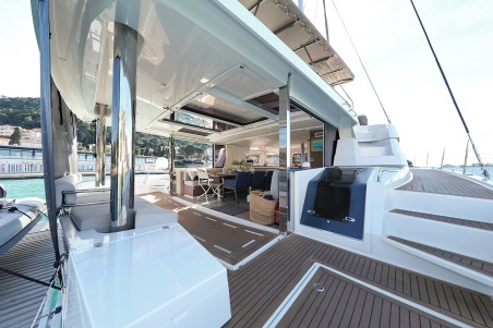 Catana Group Bali 5.4 - 5 cab. EQ Horizon