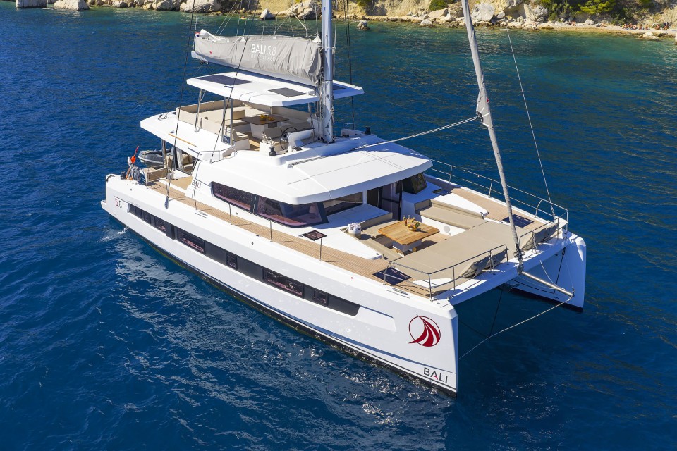 Catana Group Bali 5.8 - 5 + 2 cab. Marea III